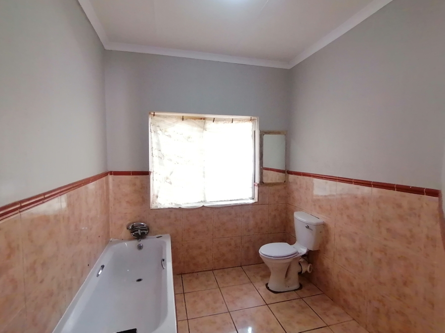 4 Bedroom Property for Sale in Stilfontein Ext 4 North West